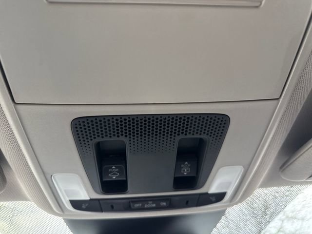 Certified 2023 Honda Pilot Touring image 40
