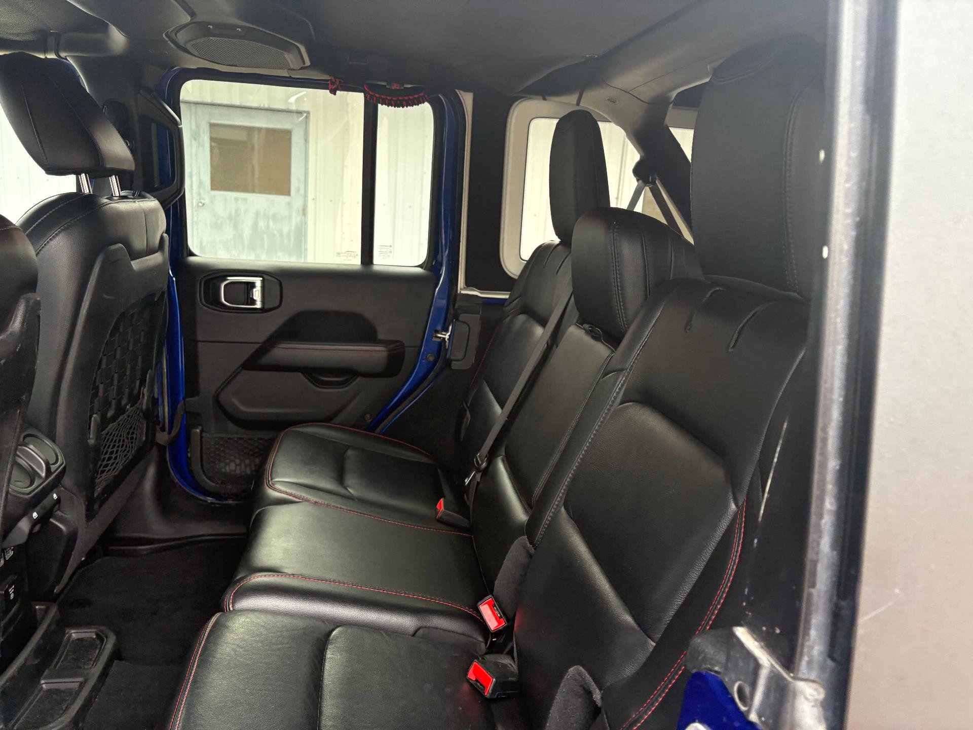 Used 2020 Jeep Wrangler Unlimited Rubicon w/ Cold Weather Group image 18