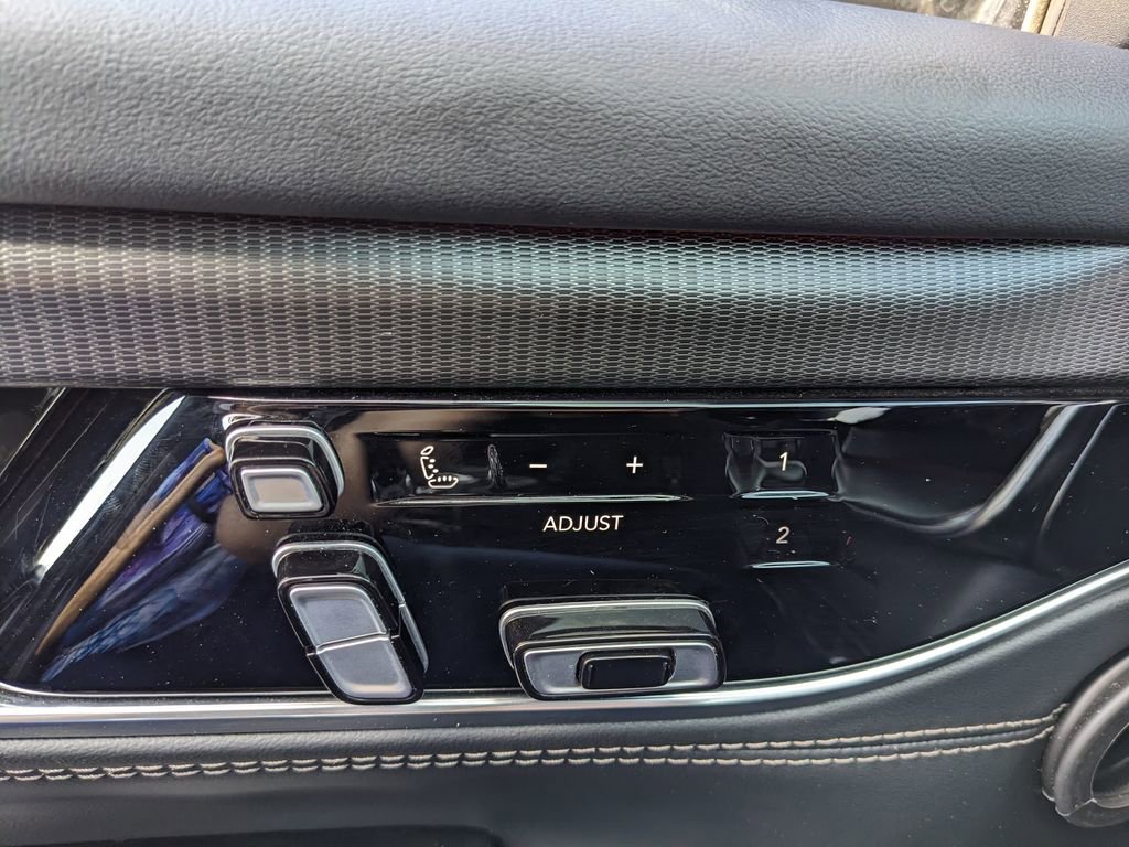 Certified 2024 Jeep Grand Wagoneer L Series II w/ Quick Order Packagew 28T image 46