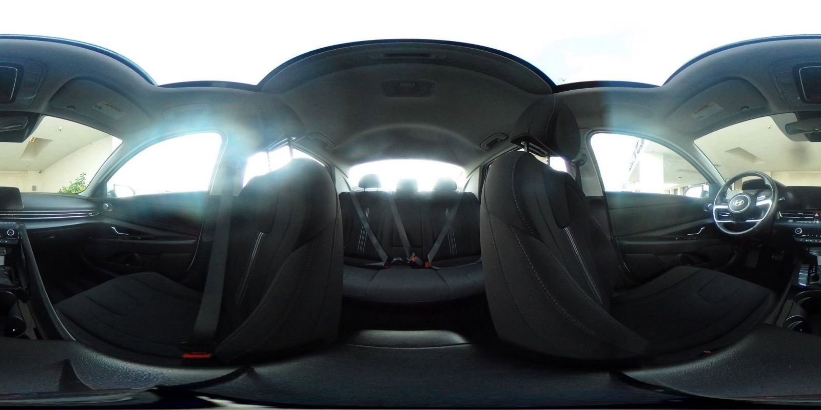 Used 2025 Hyundai Elantra SEL image 45