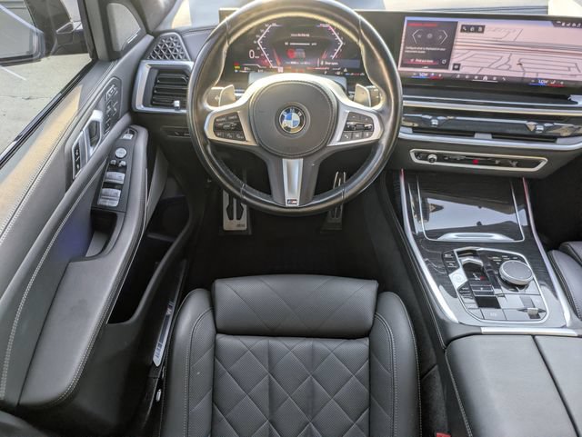 Used 2024 BMW X7 xDrive40i w/ M Sport Package AWD/4WD image 12