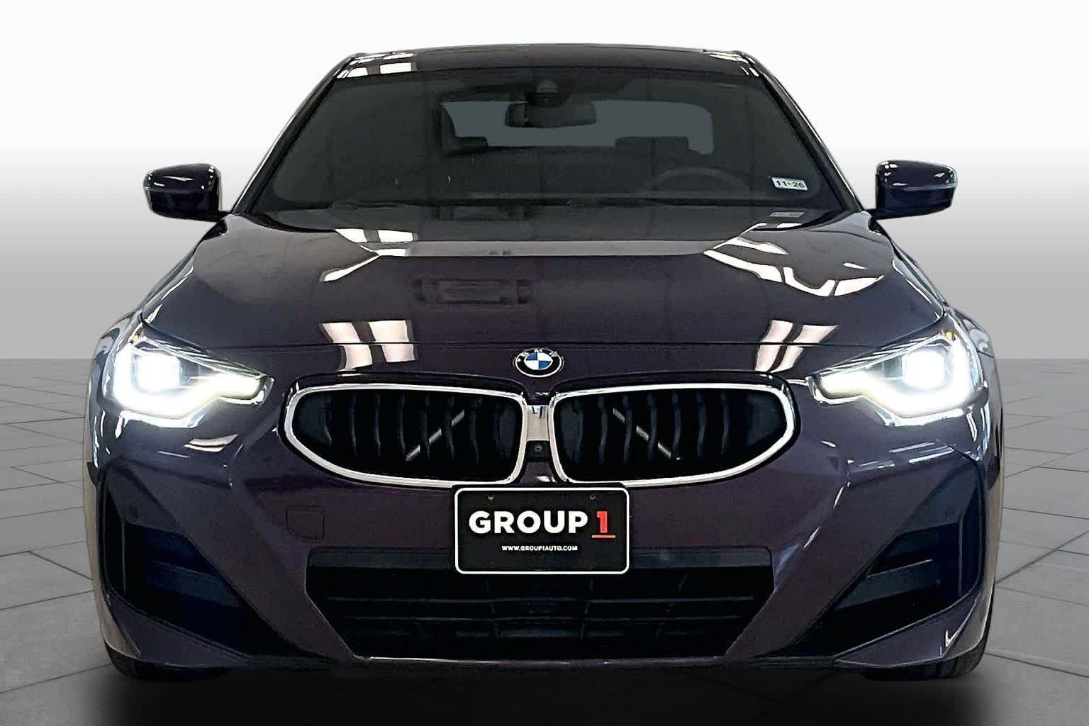 Used 2024 BMW 230i Coupe w/ Premium Package RWD image 3