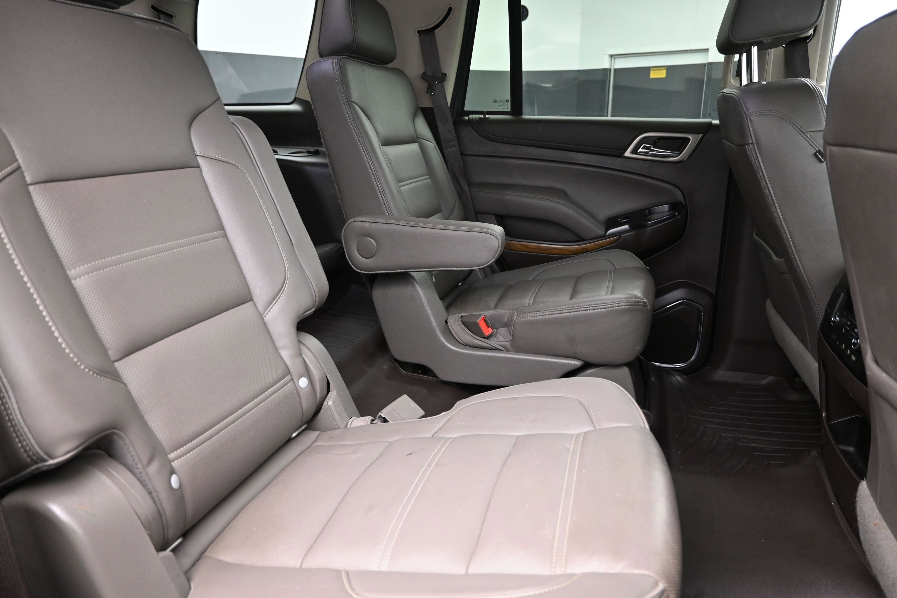 Used 2020 GMC Yukon Denali w/ Open Road Package AWD/4WD image 25