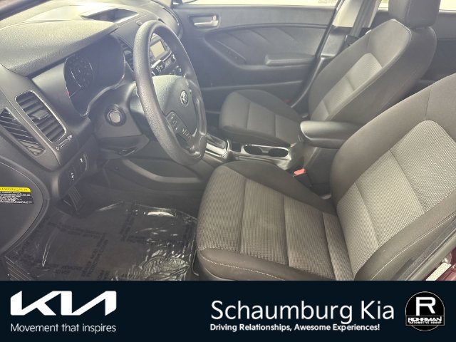 Used 2017 Kia Forte LX FWD image 4