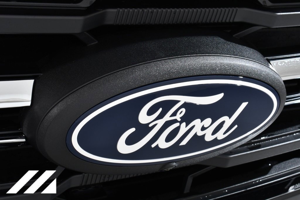 New 2025 Ford F150 XLT w/ Equipment Group 302A MID image 20