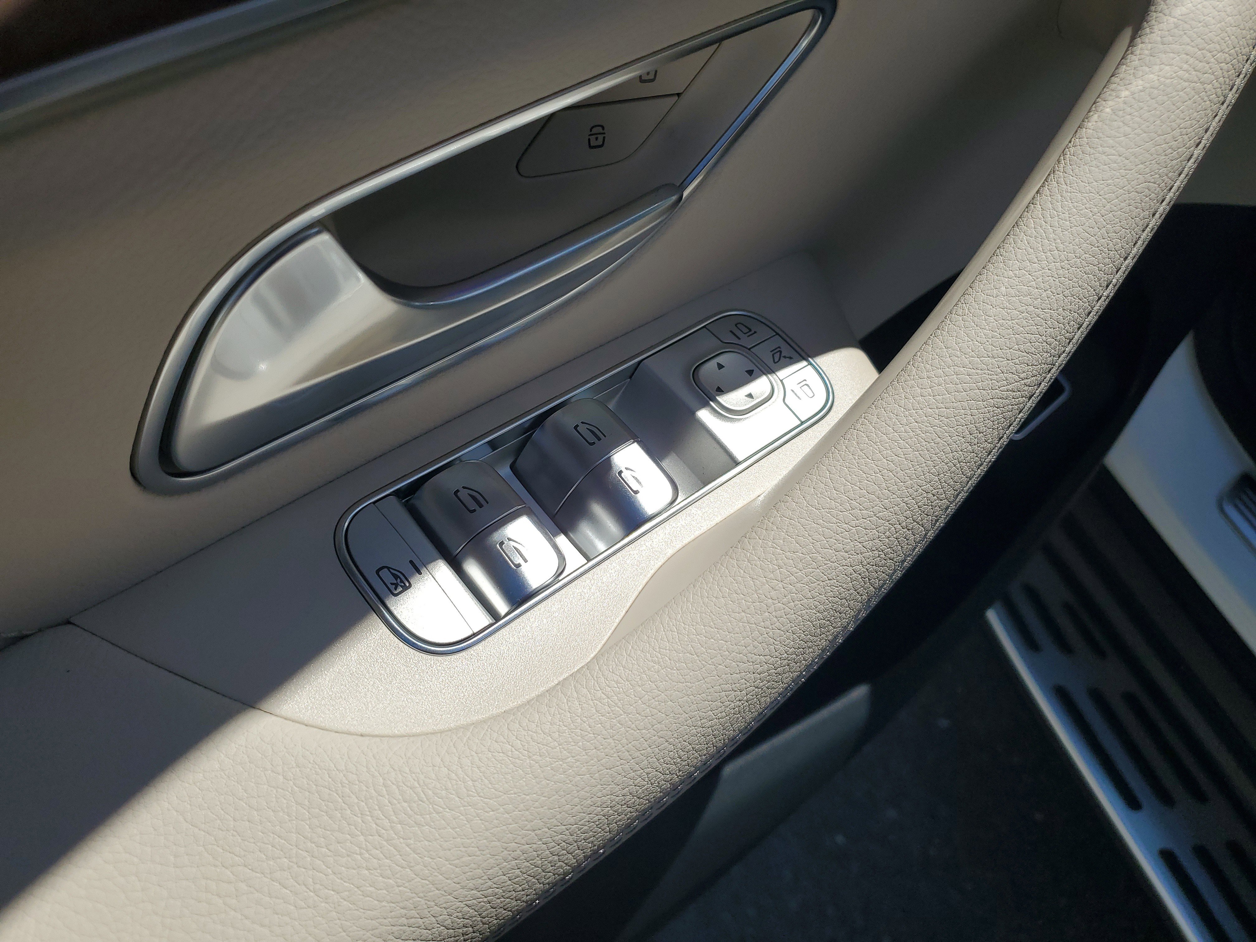 New 2026 Mercedes-Benz GLS 580 4MATIC image 23