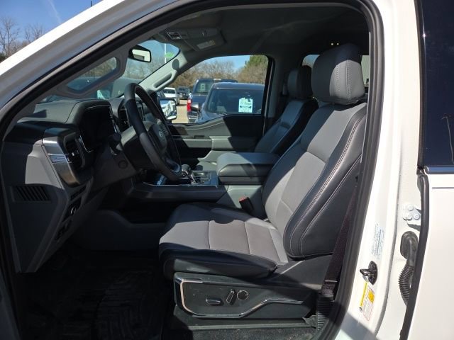 Used 2023 Ford F150 Lariat w/ Equipment Group 502A High image 8