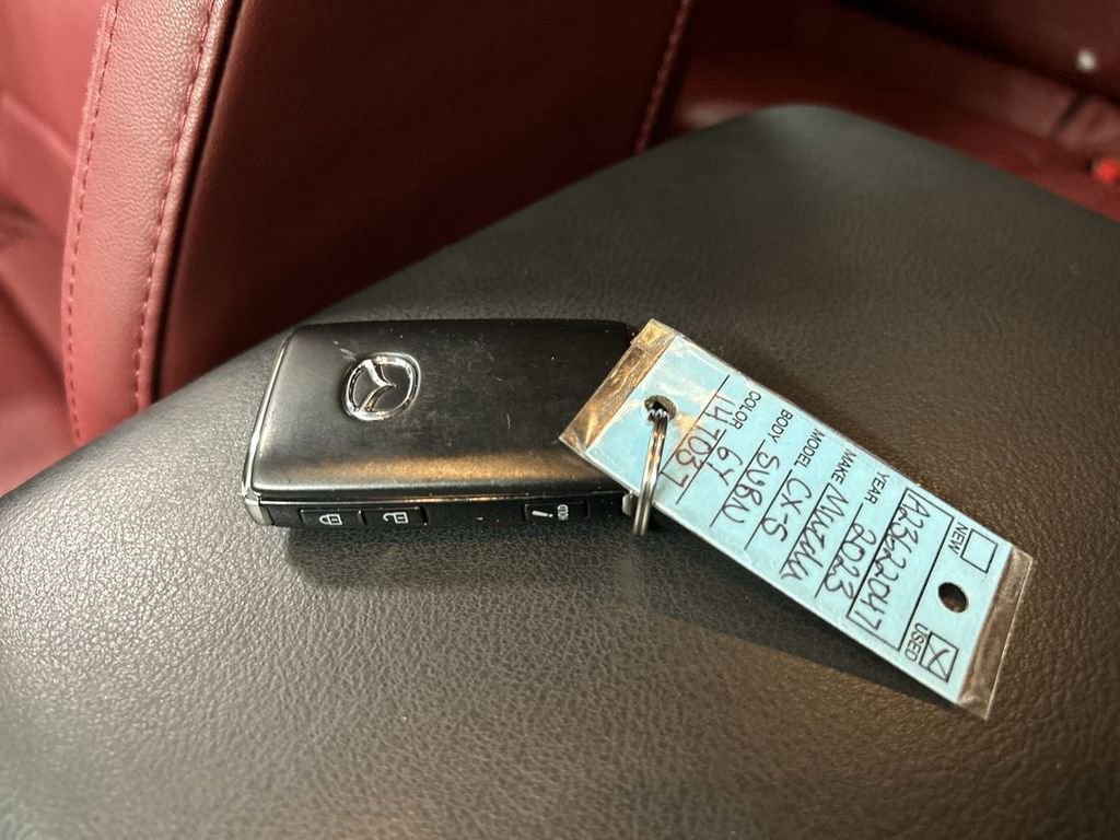 Certified 2023 MAZDA CX-5 Carbon Edition image 12