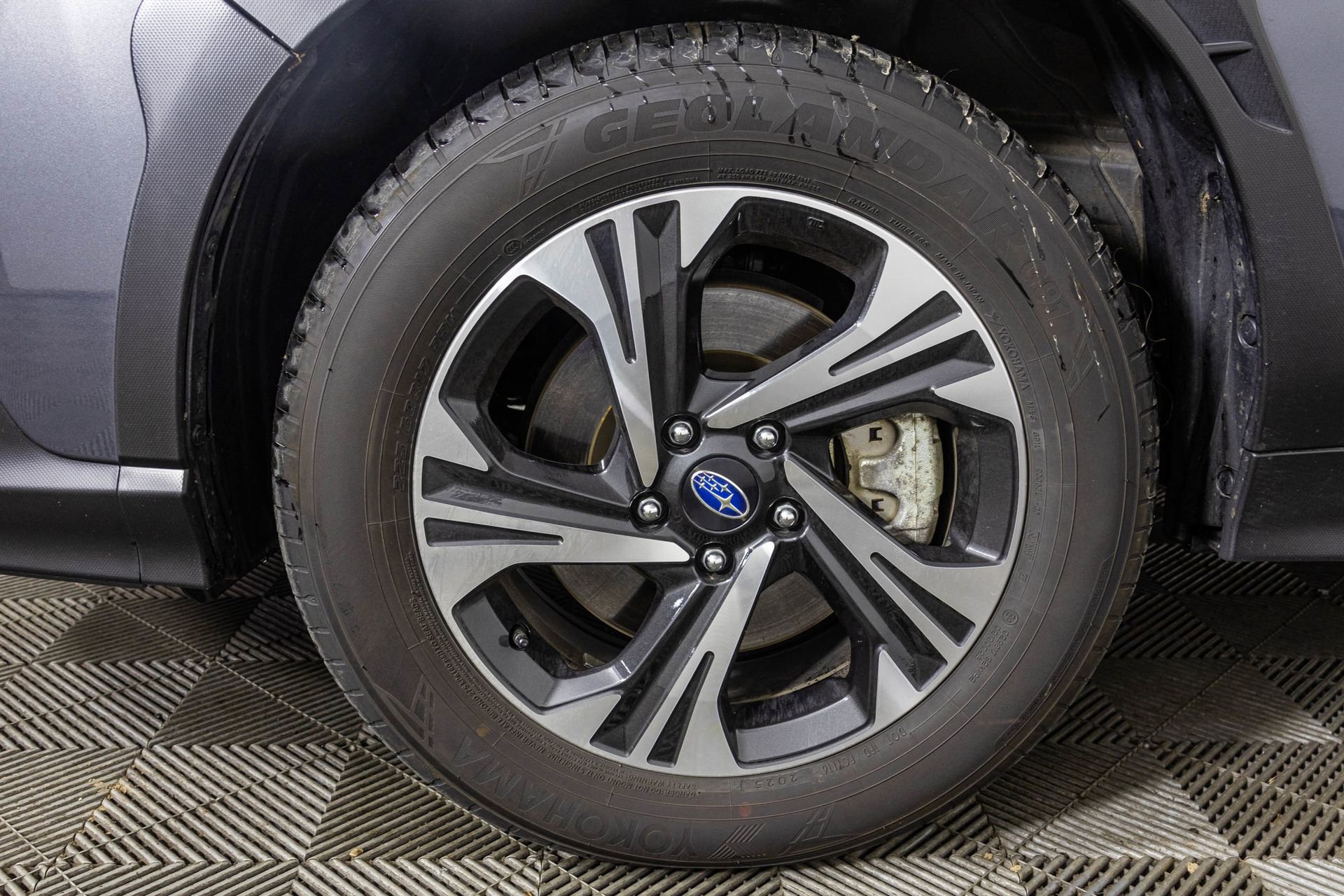 Used 2025 Subaru Crosstrek 2.0i Premium image 46