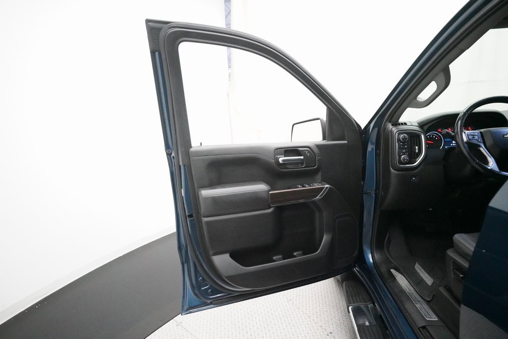 Used 2019 Chevrolet Silverado 1500 LT w/ Convenience Package image 27