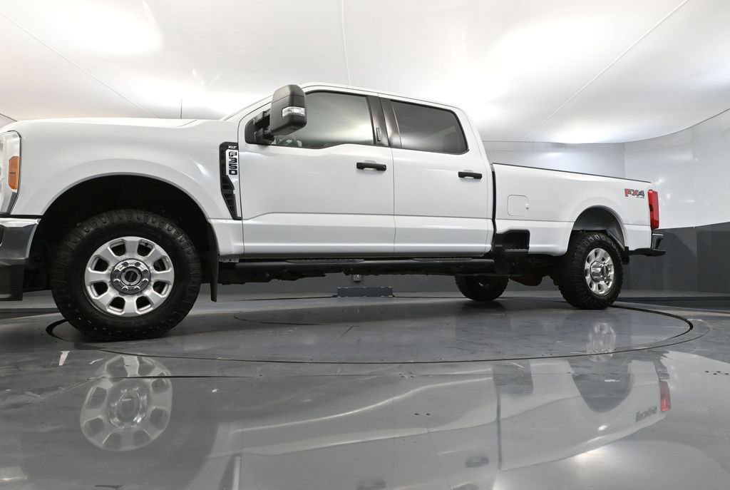 Used 2023 Ford F350 XLT w/ FX4 Off-Road Package image 52