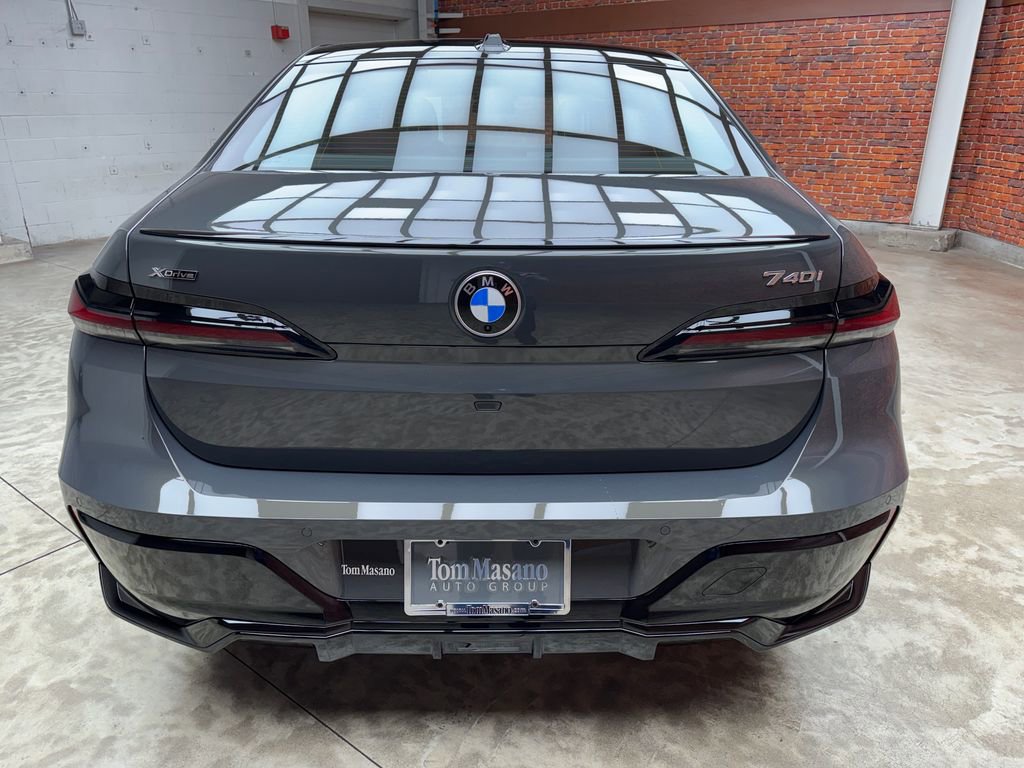 New 2026 BMW 740i xDrive AWD/4WD image 4