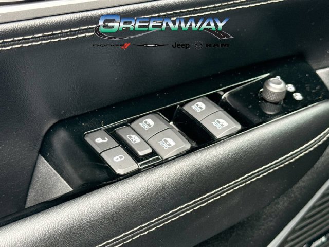 Used 2026 Jeep Grand Wagoneer 4WD w/ HD Trailer Tow Package image 17