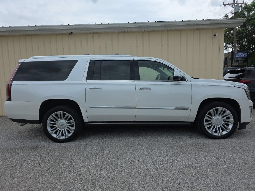 Used 2016 Cadillac Escalade ESV Platinum AWD/4WD image 6