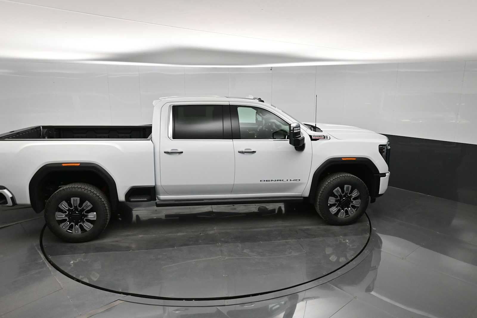 New 2026 GMC Sierra 2500 Denali w/ Denali Reserve Package AWD/4WD image 34