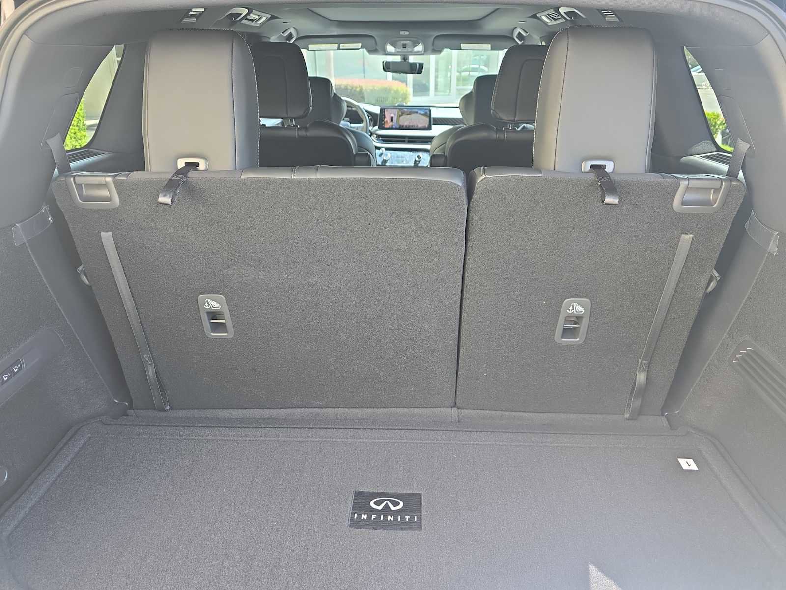 New 2026 INFINITI QX60 Autograph w/ Dark Cargo Package image 11
