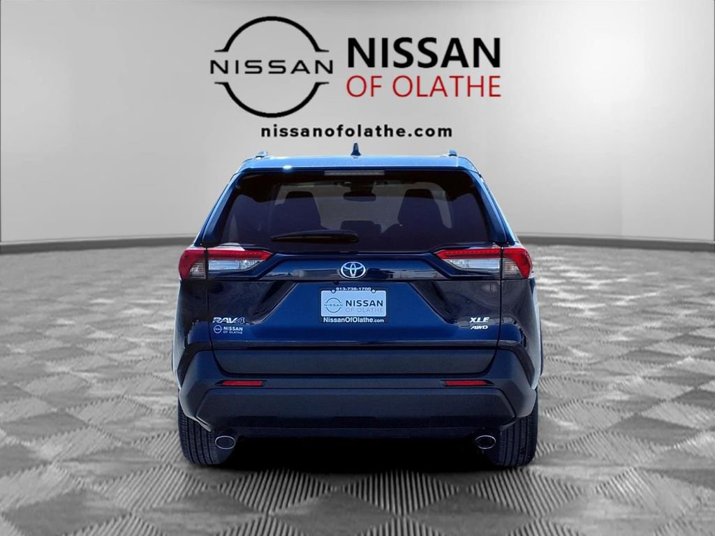 Used 2025 Toyota RAV4 XLE AWD/4WD image 27