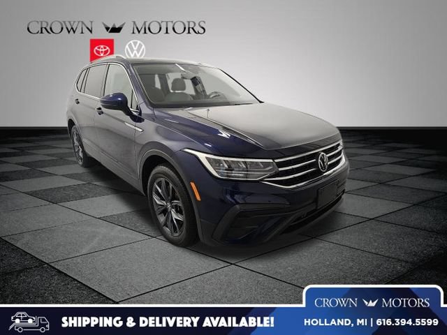 Used 2023 Volkswagen Tiguan SE w/ Panoramic Sunroof Package AWD/4WD image 1