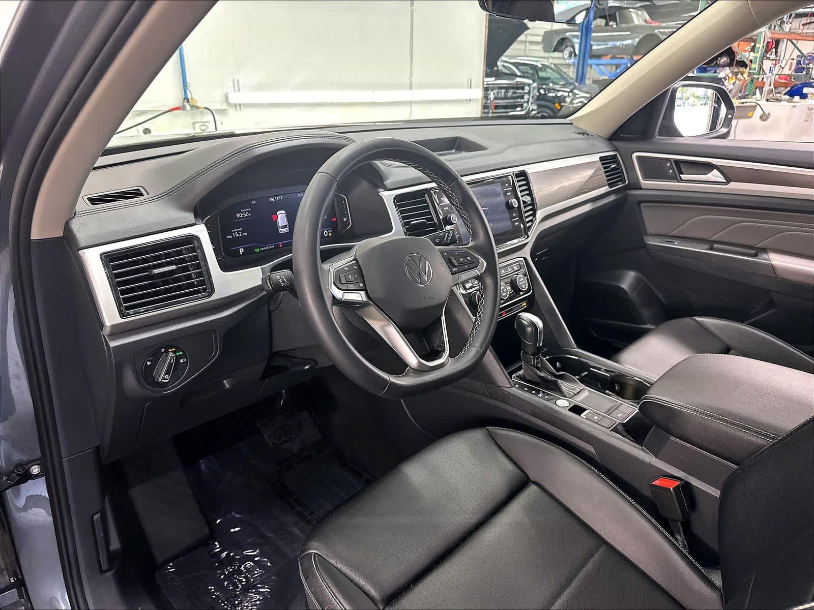 Used 2023 Volkswagen Atlas SE FWD image 20