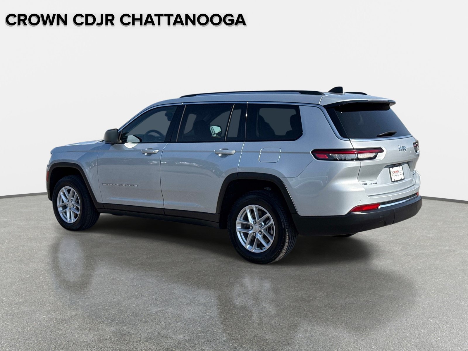 Certified 2023 Jeep Grand Cherokee L Laredo w/ Luxury Tech Group I AWD/4WD image 8