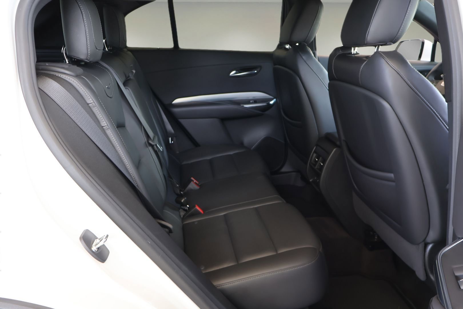 Used 2023 Cadillac XT4 Premium Luxury image 18