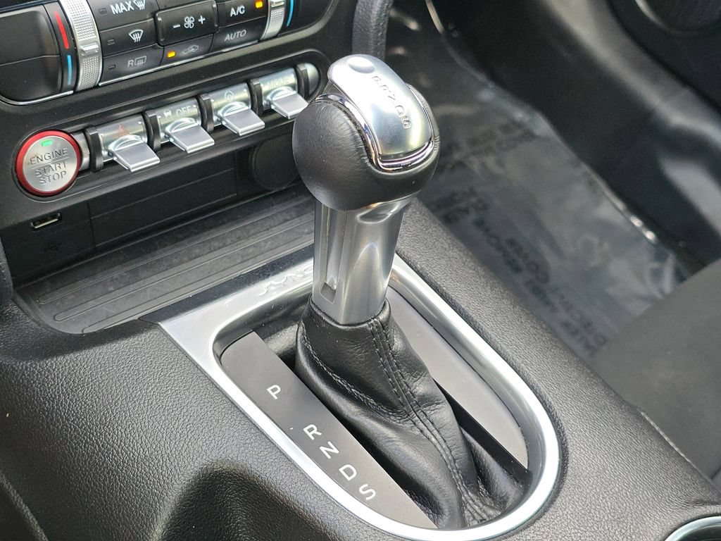 Used 2019 Ford Mustang Coupe w/ Equipment Group 101A RWD image 29