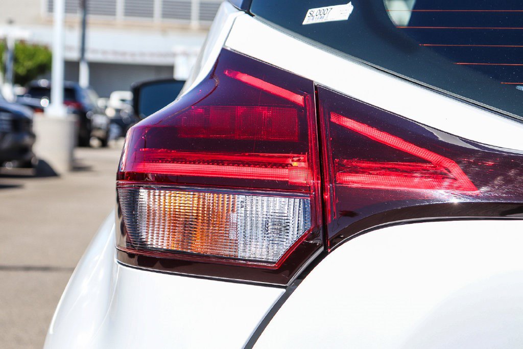 Certified 2025 Nissan Kicks Play S FWD image 9