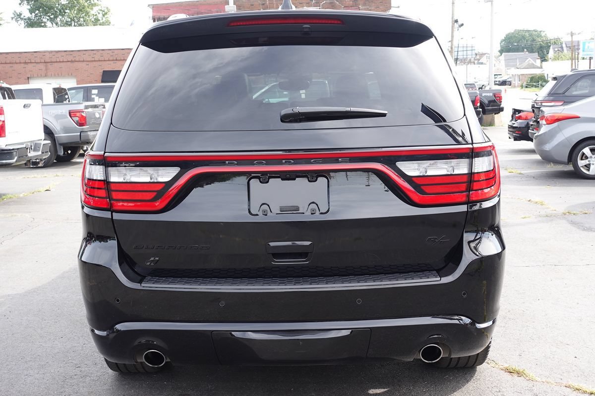 Used 2025 Dodge Durango R/T w/ Blacktop Package AWD/4WD image 7