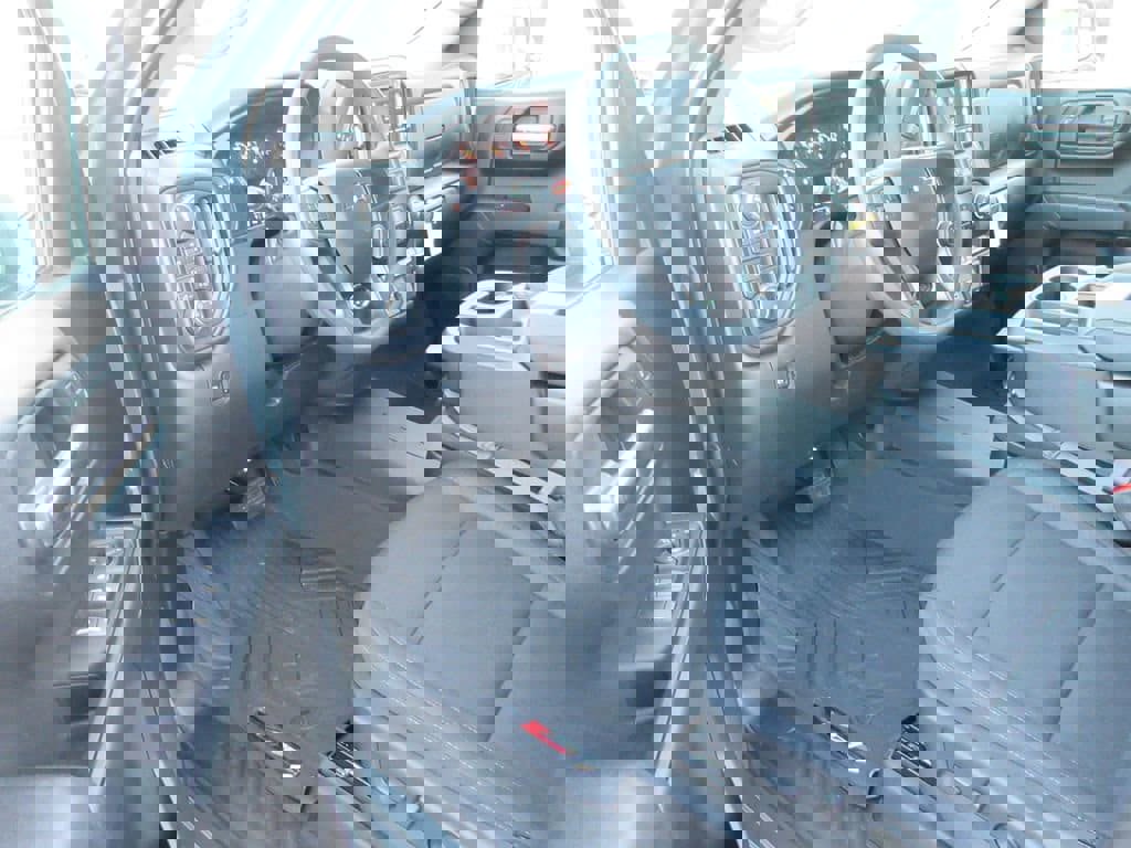 New 2026 Chevrolet Silverado 1500 Custom Trail Boss w/ LPO, Dark Essentials Package image 15