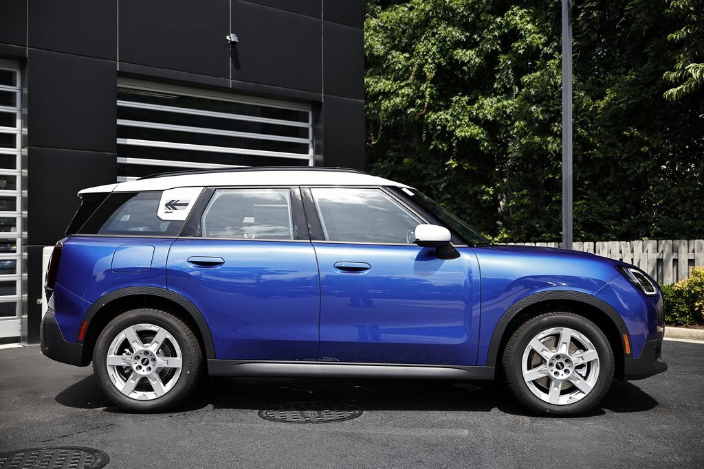 New 2025 MINI Cooper Countryman S image 3