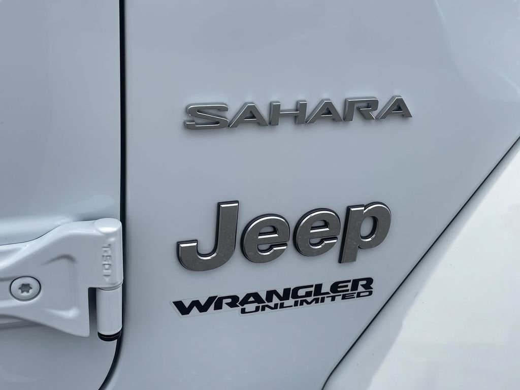 Used 2020 Jeep Wrangler Unlimited Sahara AWD/4WD image 39