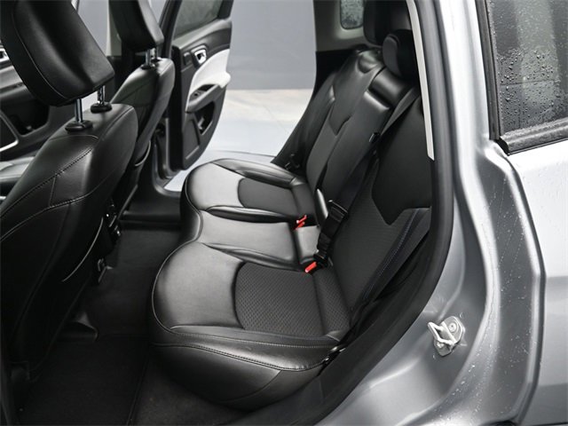 Used 2022 Jeep Compass Latitude w/ Sun and Sound Group image 11