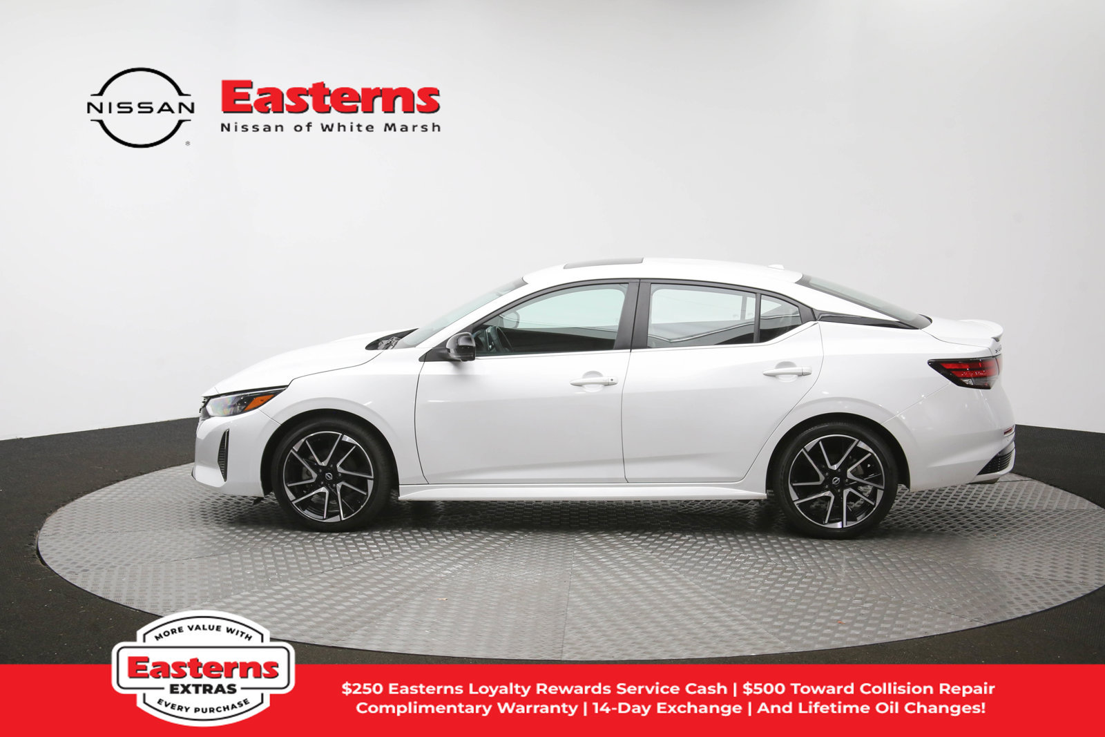 Used 2024 Nissan Sentra SR w/ SR Premium Package FWD image 60