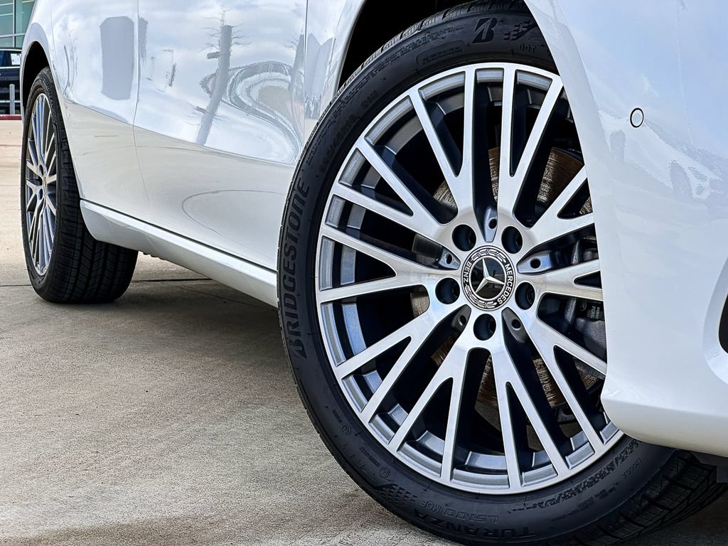 Used 2025 Mercedes-Benz CLA 250 image 2