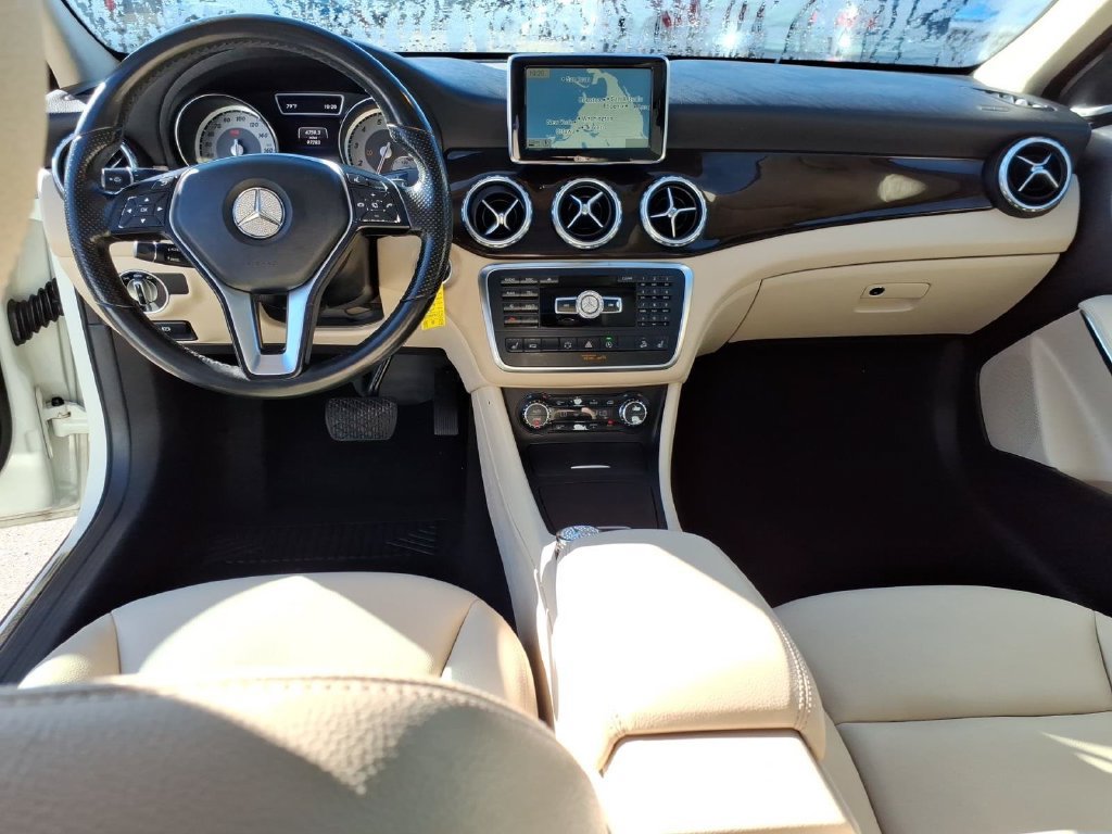 Used 2015 Mercedes-Benz GLA 250 4MATIC image 13