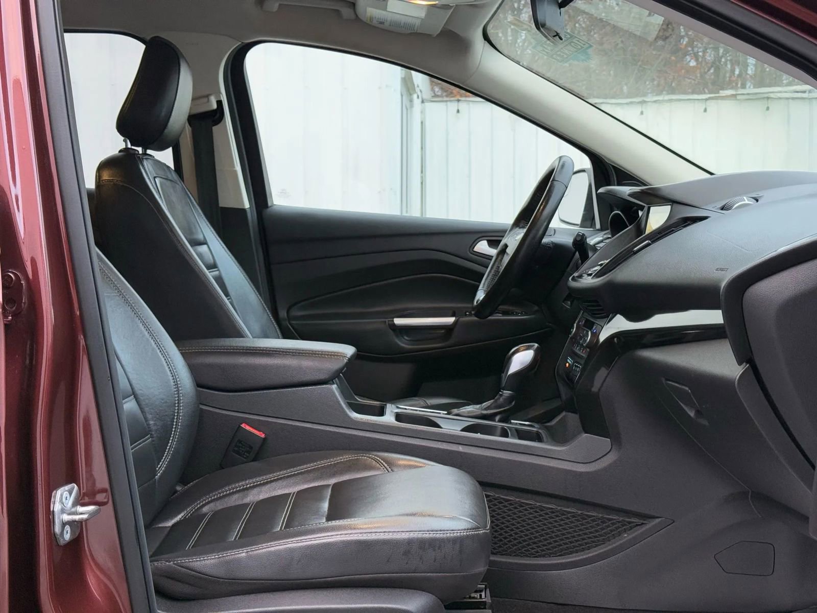 Used 2018 Ford Escape Titanium image 18