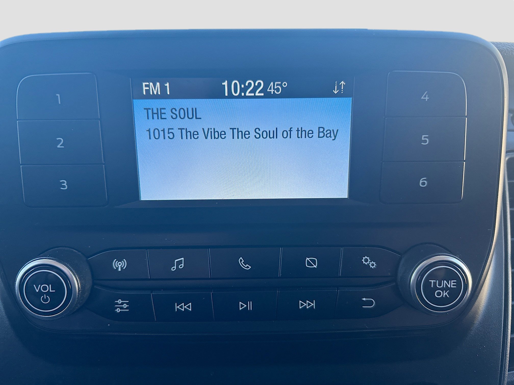 Used 2022 Ford Transit 150 Low Roof image 14