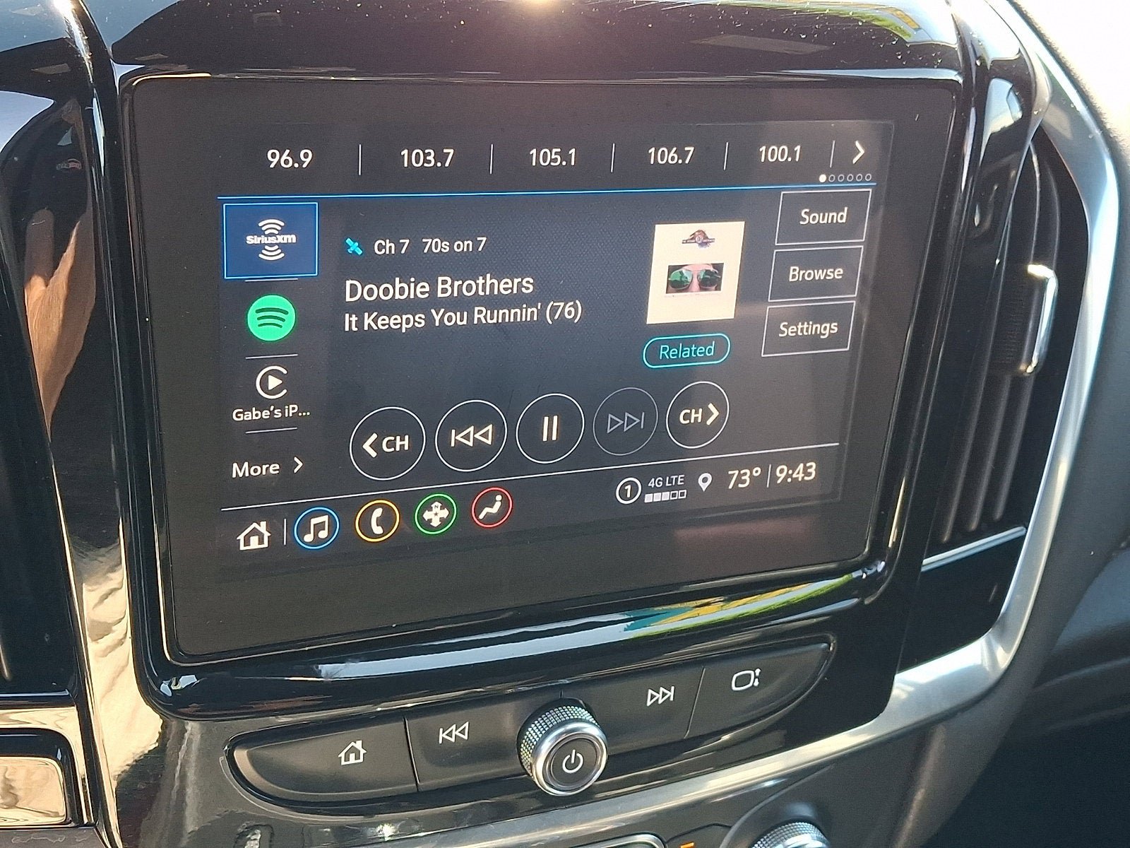 Used 2023 Chevrolet Traverse LT AWD/4WD image 19