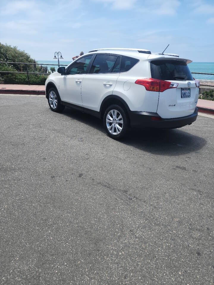 Used 2014 Toyota RAV4 Limited w/ Technology Package AWD/4WD image 6
