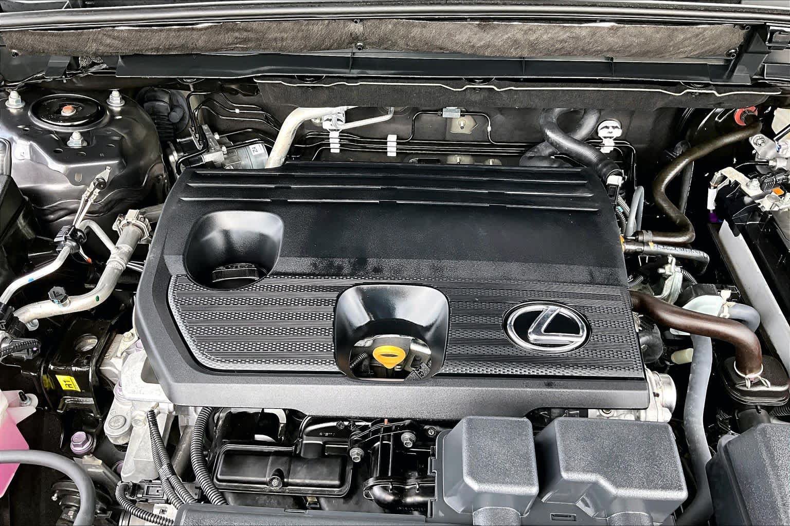 Certified 2025 Lexus NX 250 FWD w/ Accessory Package (Z1) image 33