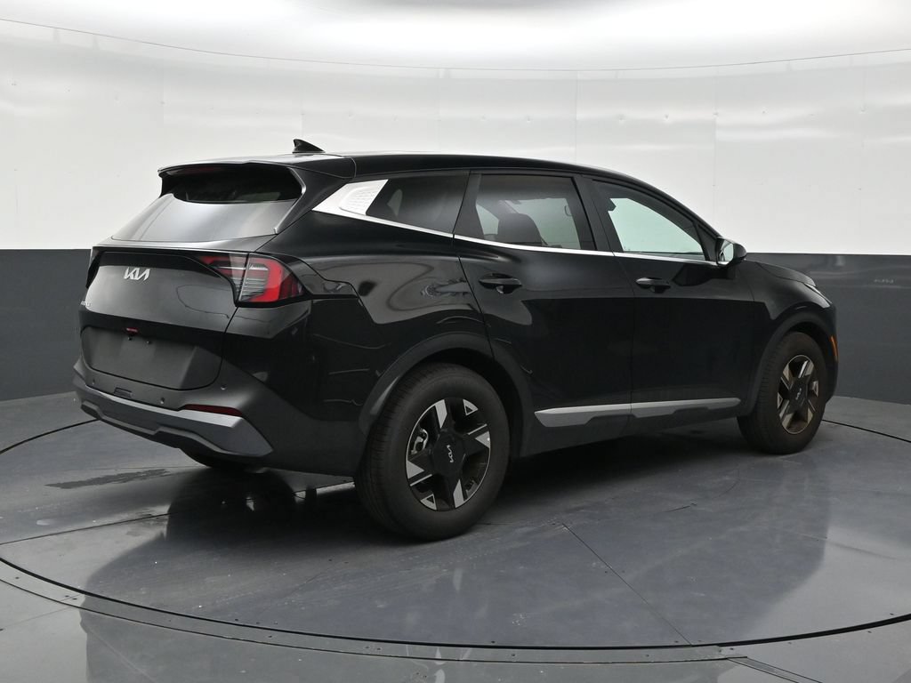 Used 2026 Kia Sportage LX FWD image 5