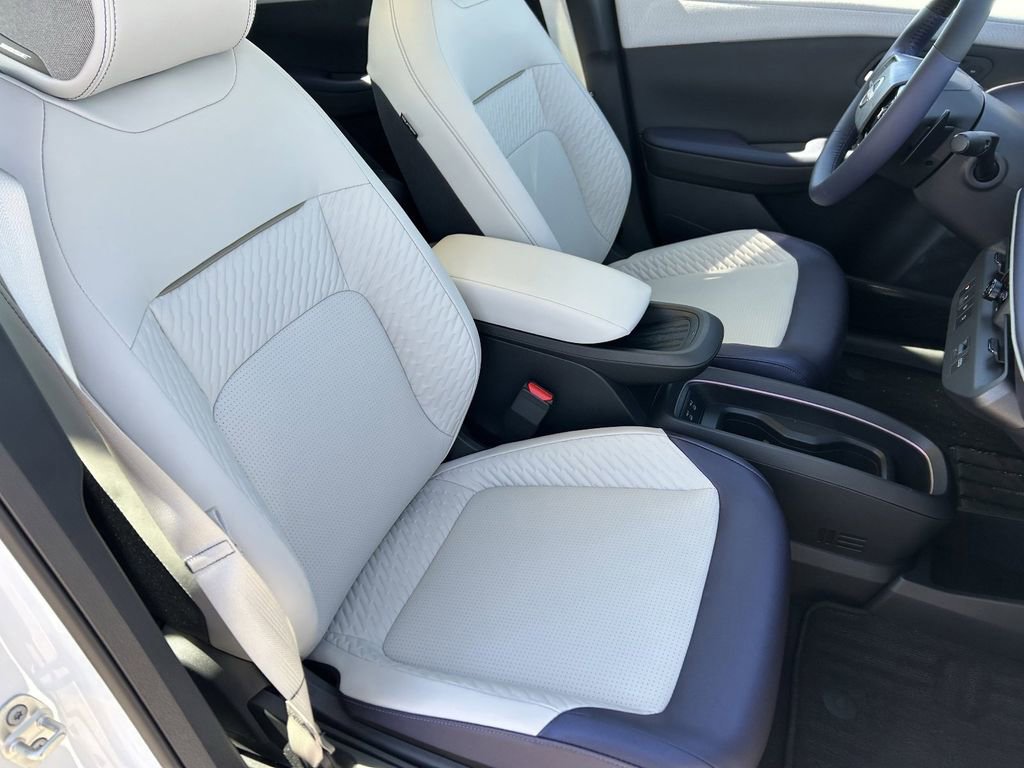 New 2026 Nissan Leaf Platinum+ w/ Cargo Package (Platinum+) image 10