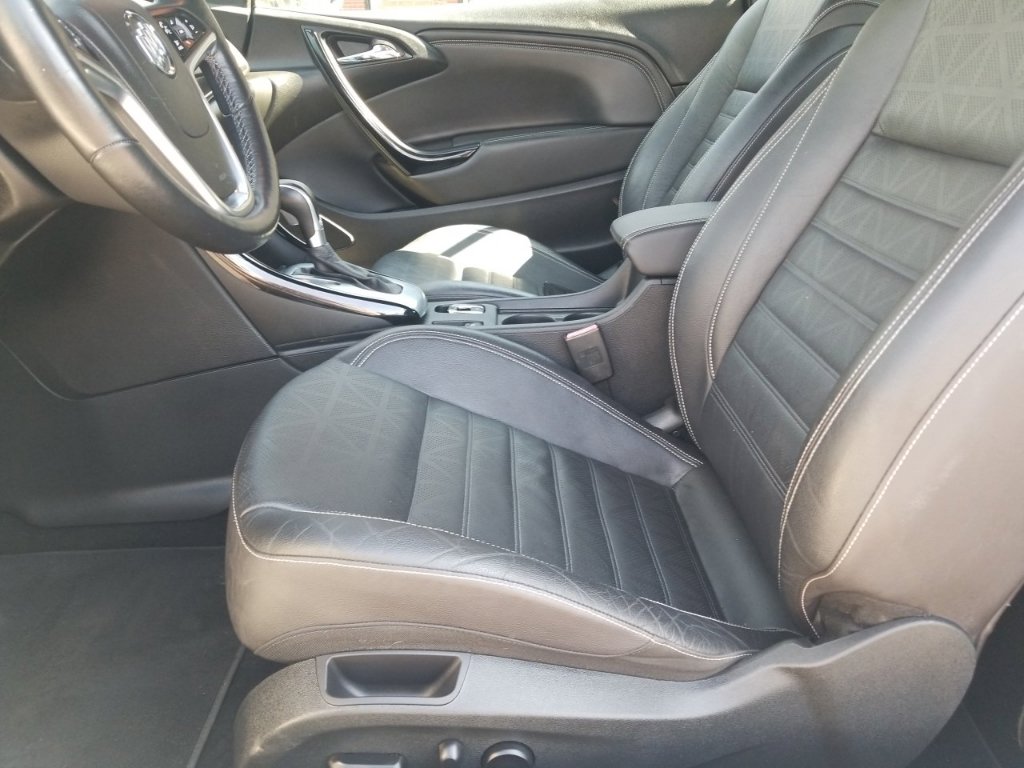 Used 2016 Buick Cascada Premium image 6