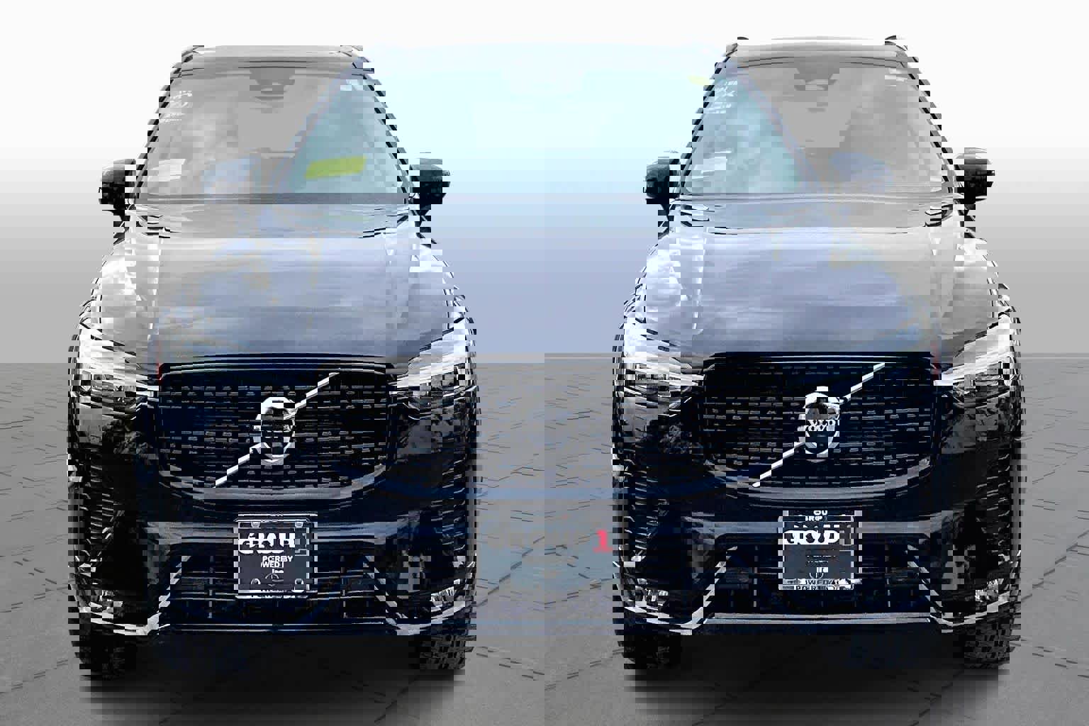 Certified 2023 Volvo XC60 B5 Plus w/ Protection Package Premier image 4