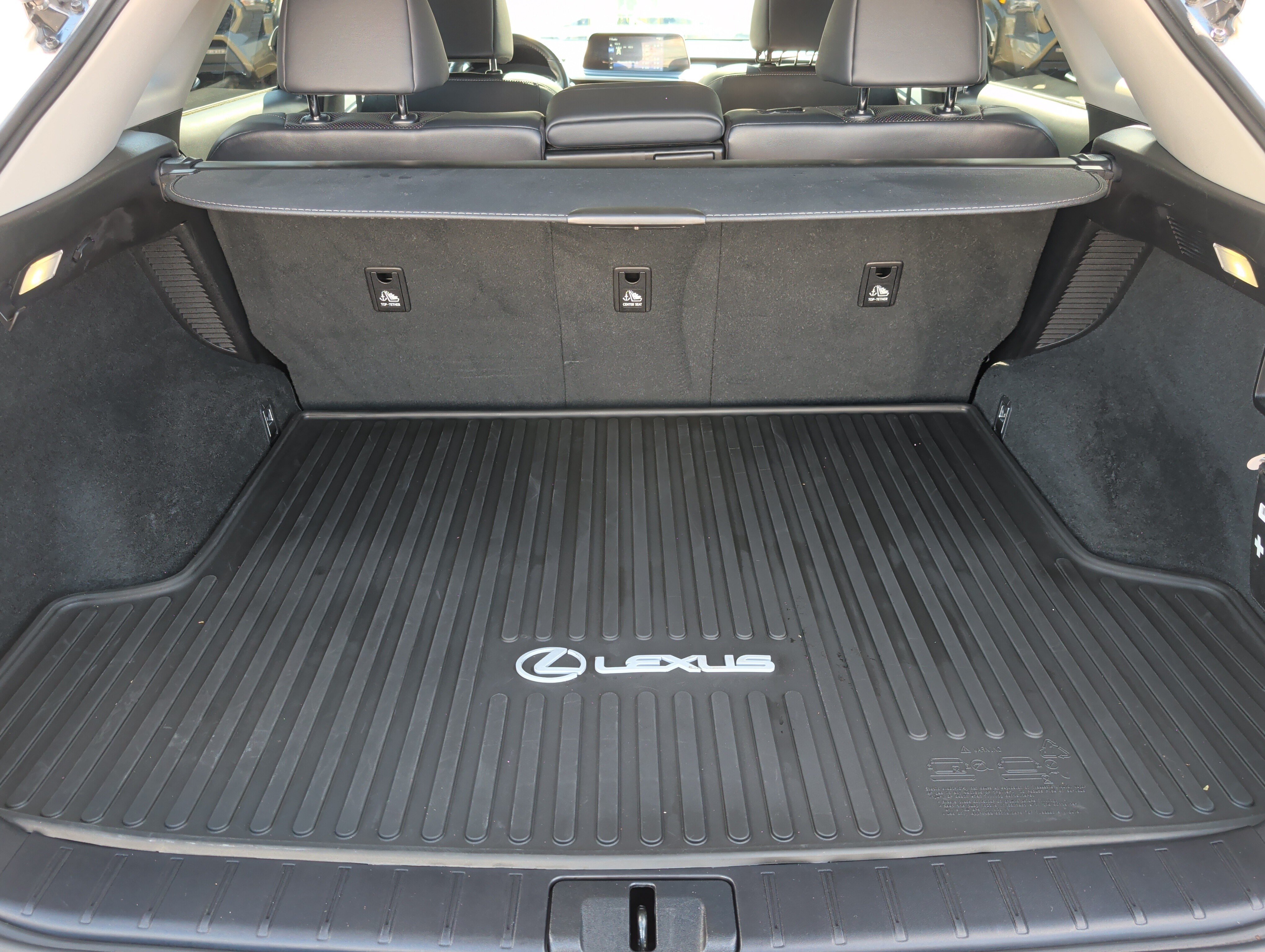 Used 2021 Lexus RX 450h AWD w/ Premium Package image 18