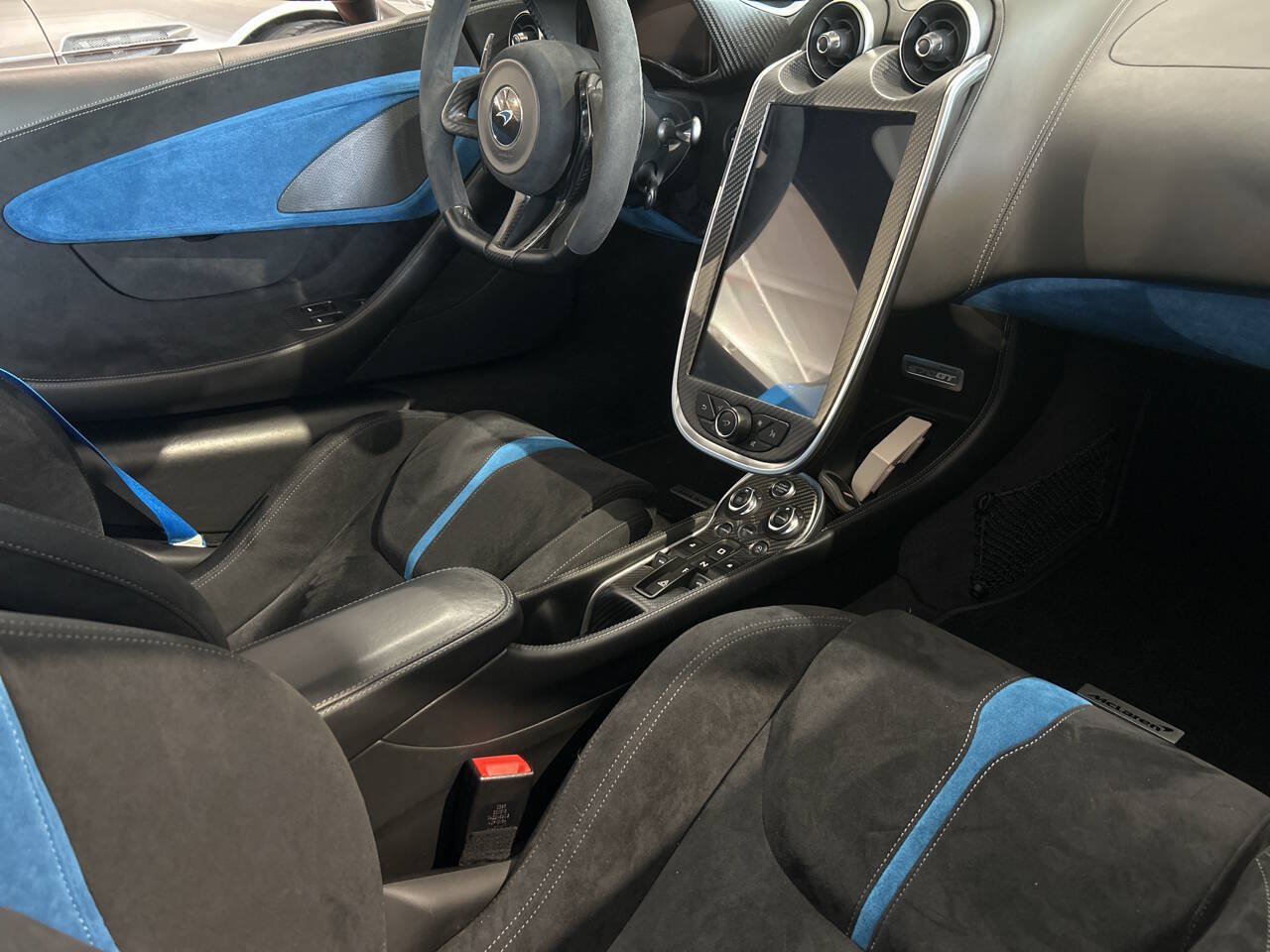Used 2017 McLaren 570S RWD image 98