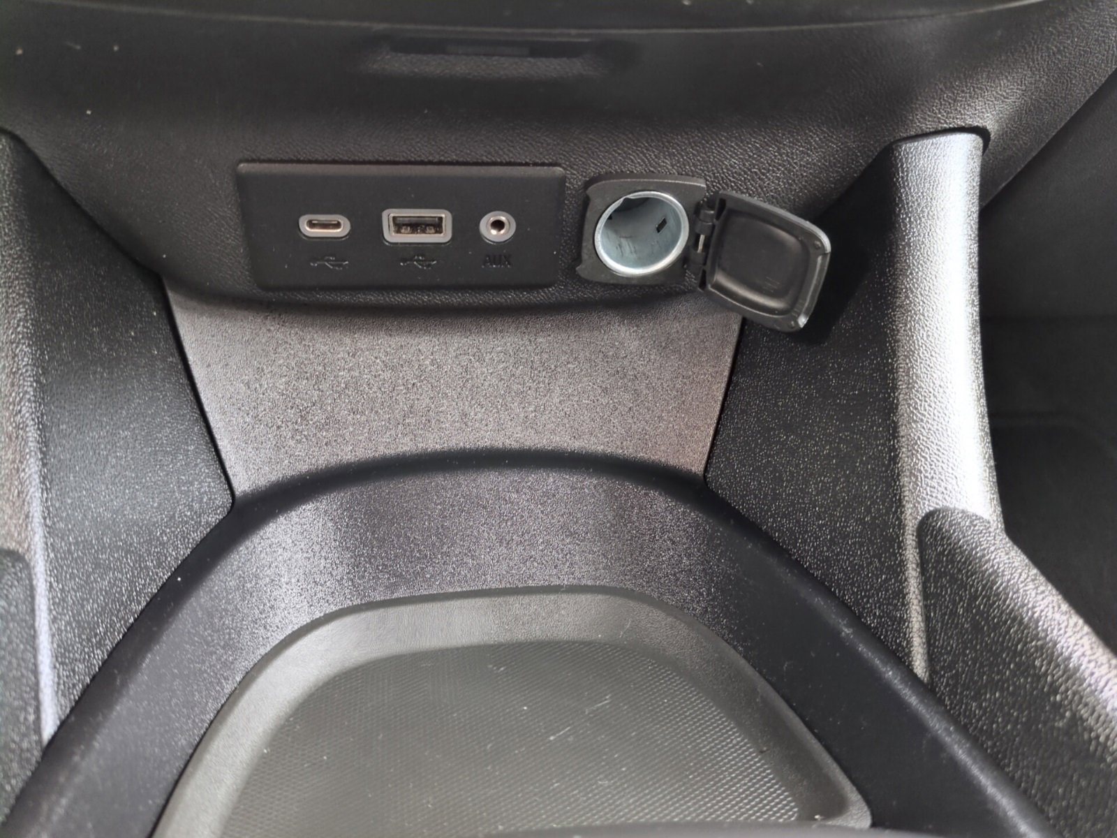 Used 2024 Chevrolet Malibu LS image 24