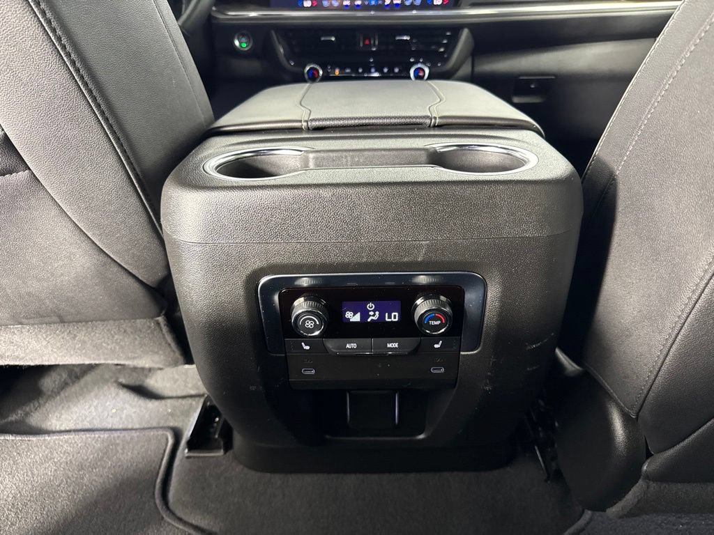 Certified 2025 Chevrolet Suburban Premier AWD/4WD image 29