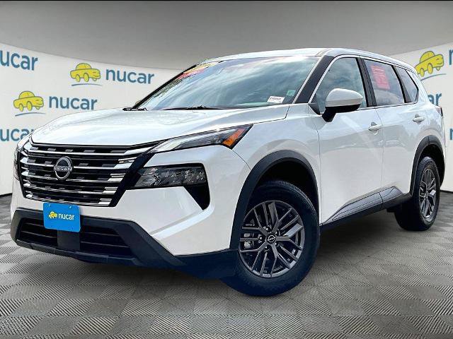 Certified 2026 Nissan Rogue SV AWD/4WD image 3
