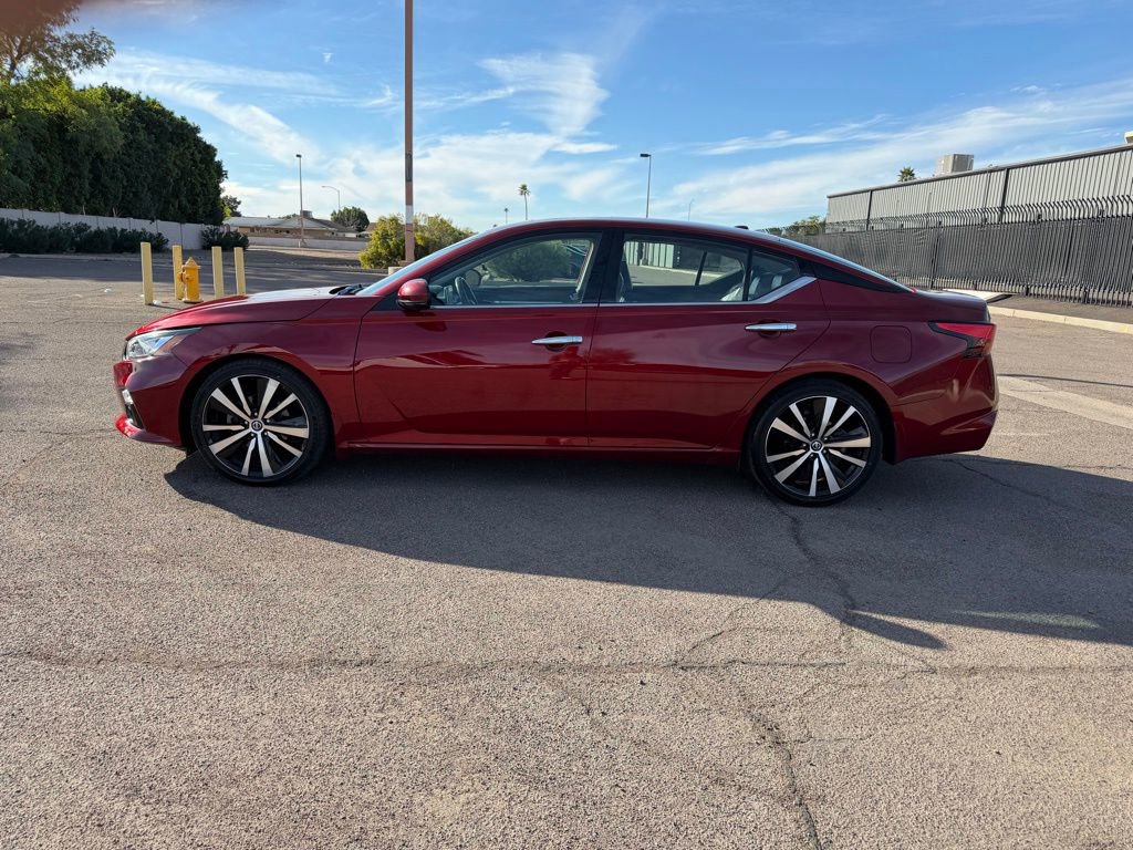 Used 2020 Nissan Altima 2.0 Platinum image 5